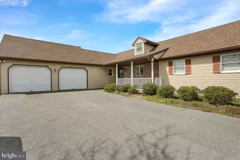 481 S Northkill Rd, Bernville, PA 19506
