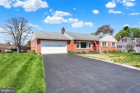 426 Edison St, Wernersville, PA 19565