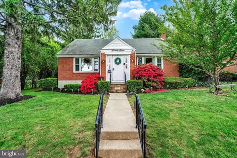 77 Woodland Rd, Reading, PA 19610