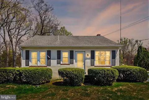 459 Memorial Hwy, Fleetwood, PA 19522