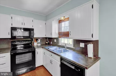 1916 Andre Ct, Reading, PA 19610 photo 10