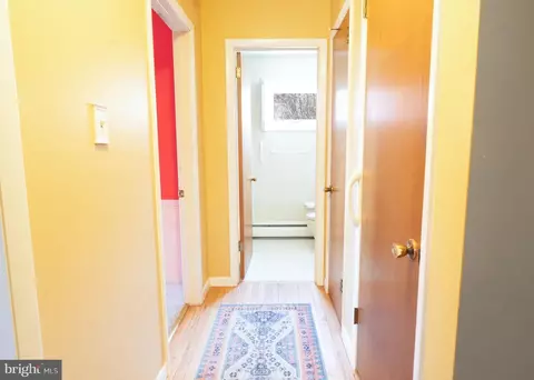 Entry Way - 104 Rose Ct, Reading, PA 19607 photo 3 of 3