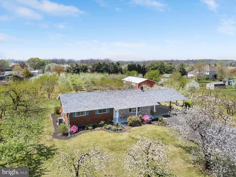 View/Area - 304 Snyder Rd, Reading, PA 19605 photo 1 of 5