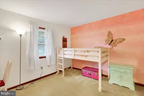 Bedroom - 904 Cacoosing Dr, Reading, PA 19608 photo 3 of 10