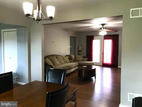 211 New Castle Dr, Reading, PA 19607 photo 11