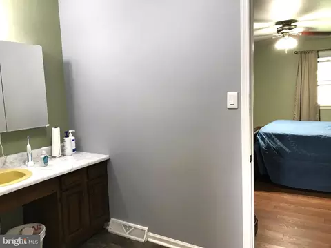 211 New Castle Dr, Reading, PA 19607 photo 30