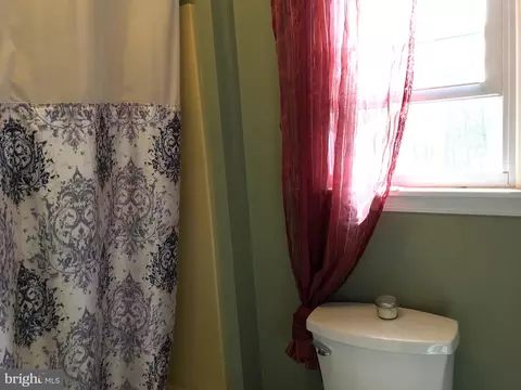 211 New Castle Dr, Reading, PA 19607 photo 29