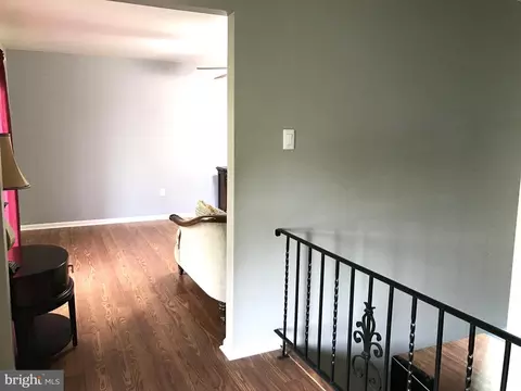 211 New Castle Dr, Reading, PA 19607 photo 5