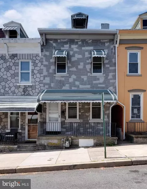 234 Chestnut St, West Reading, PA 19611