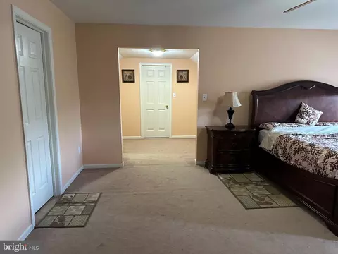 8 Nancy Cir, Reading, PA 19606 photo 21