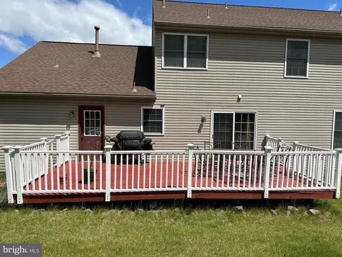 8 Nancy Cir, Reading, PA 19606 photo 40