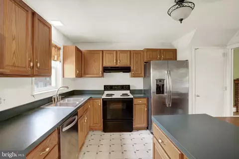 305 Lynoak Ave, Reading, PA 19607 photo 10