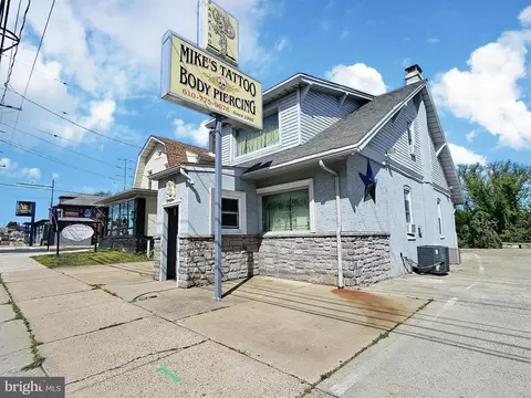 1427 Lancaster Ave, Reading, PA 19607 photo 1