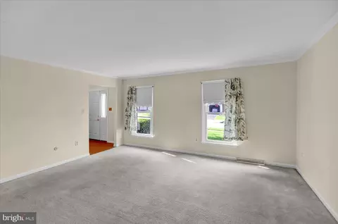 1857 S Mountain Dr, Reading, PA 19608 photo 5