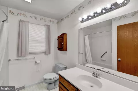 1857 S Mountain Dr, Reading, PA 19608 photo 19