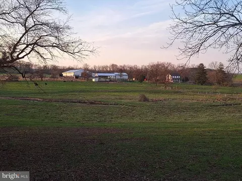 1164 Blattadahl Rd, Mohrsville, PA 19541