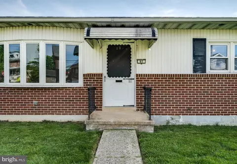 97 Summit Ave, Reading, PA 19607