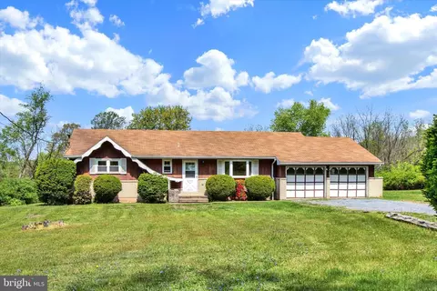 189 S Garfield Rd, Bernville, PA 19506
