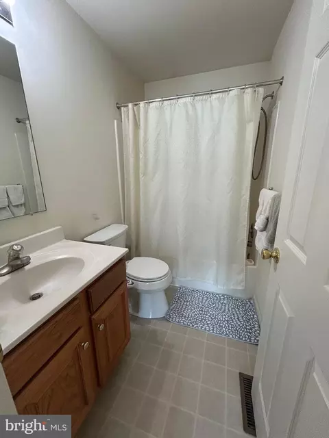 349 Oneida Dr, Sinking Spring, PA 19608 photo 25