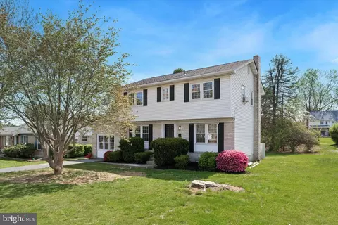 227 Spohn Rd, Reading, PA 19608