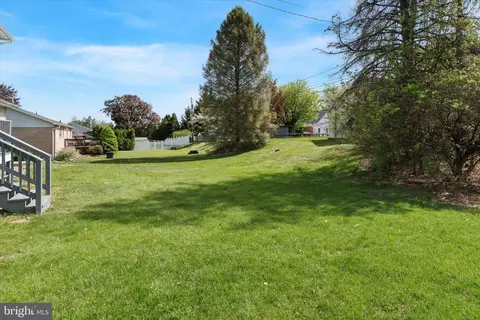 Exterior - 227 Spohn Rd, Reading, PA 19608 photo 4 of 4