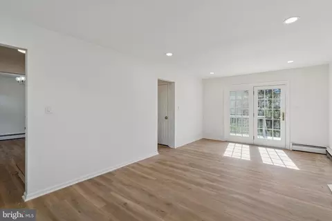Living - 227 Spohn Rd, Reading, PA 19608 photo 1 of 2