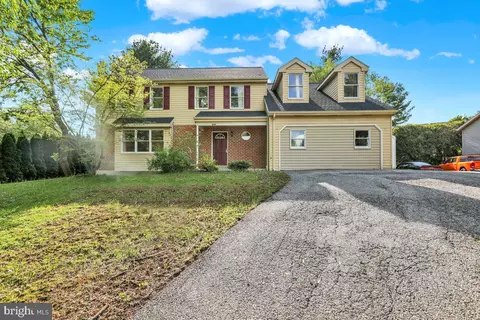 210 Charles Blvd, Reading, PA 19608