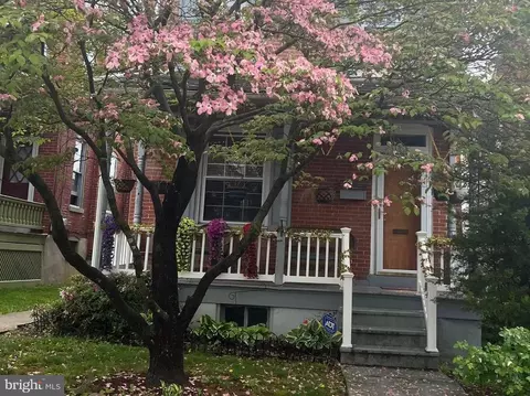 138 W Broad St, Reading, PA 19607