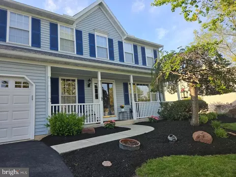 1109 Stonehenge Dr, Reading, PA 19606