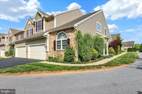 316 Emerald Ln, Reading, PA 19610
