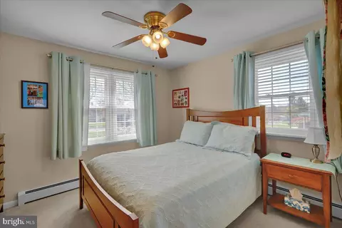 Bedroom - 820 Lorane Rd, Reading, PA 19606 photo 4 of 8