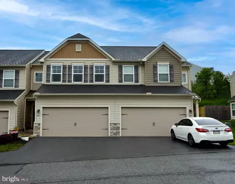 40 Wexford Ct, Morgantown, PA 19543