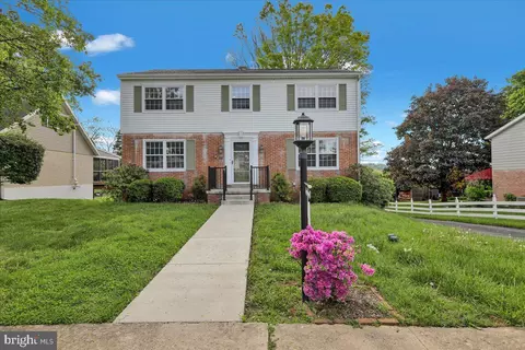 2701 Dalin Dr, Reading, PA 19609 photo 2