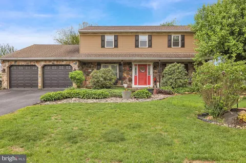 313 Cornerstone Dr, Blandon, PA 19510
