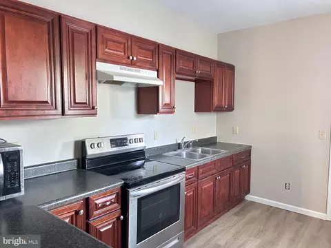 Kitchen - 520 A Birch St, Reading, PA 19604 photo 2 of 2
