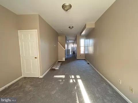Living - 520 A Birch St, Reading, PA 19604 photo 1 of 1