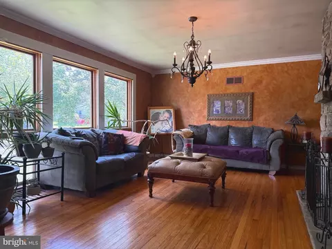 Living - 300 Stevens Ave, Reading, PA 19608 photo 2 of 3