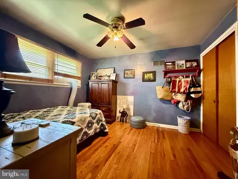 Bedroom - 300 Stevens Ave, Reading, PA 19608 photo 2 of 3