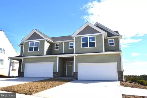 199 Sunglo Dr #( 127), Leesport, PA 19533