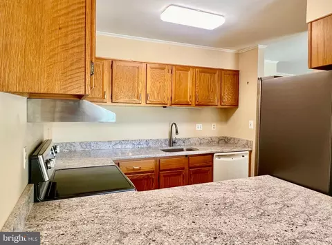 Kitchen - 6 B Olympic Dr, Reading, PA 19607 photo 2 of 2