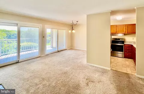 Living - 6 B Olympic Dr, Reading, PA 19607 photo 1 of 3