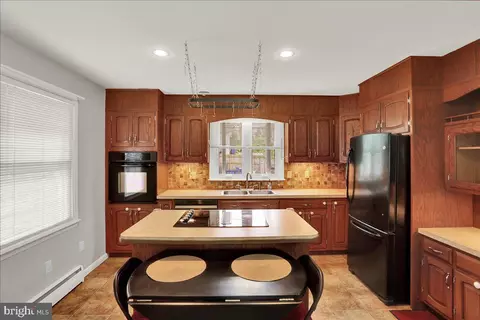 912 Belair Ave, Reading, PA 19607 photo 10