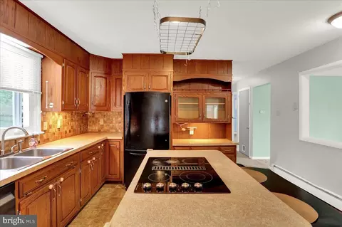 912 Belair Ave, Reading, PA 19607 photo 13