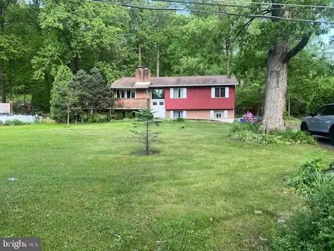 90 Wanner Rd, Reading, PA 19606 photo 3