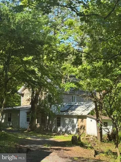 220 Club Rd, Oley, PA 19547