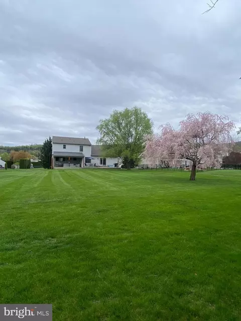 Exterior - 3603 Regency Dr, Reading, PA 19608 photo 3 of 3