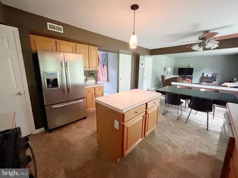 Kitchen - 3603 Regency Dr, Reading, PA 19608 photo 2 of 3