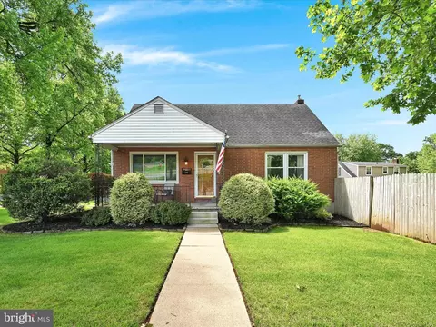 1702 Penn Ave, Wyomissing, PA 19610