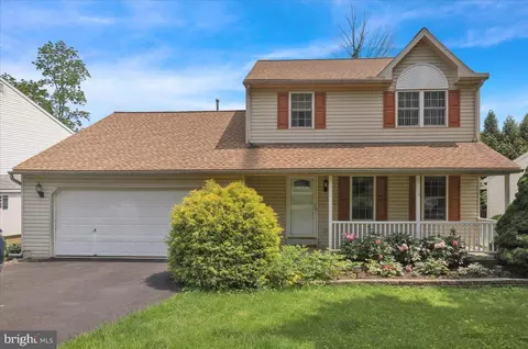 4180 Hunters Run Blvd, Reading, PA 19606