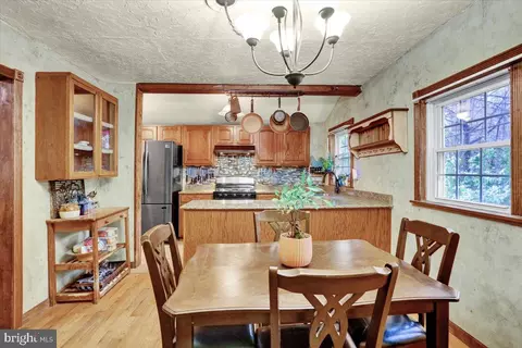 Dining - 1820 Liggett Ave, Reading, PA 19607 photo 2 of 2